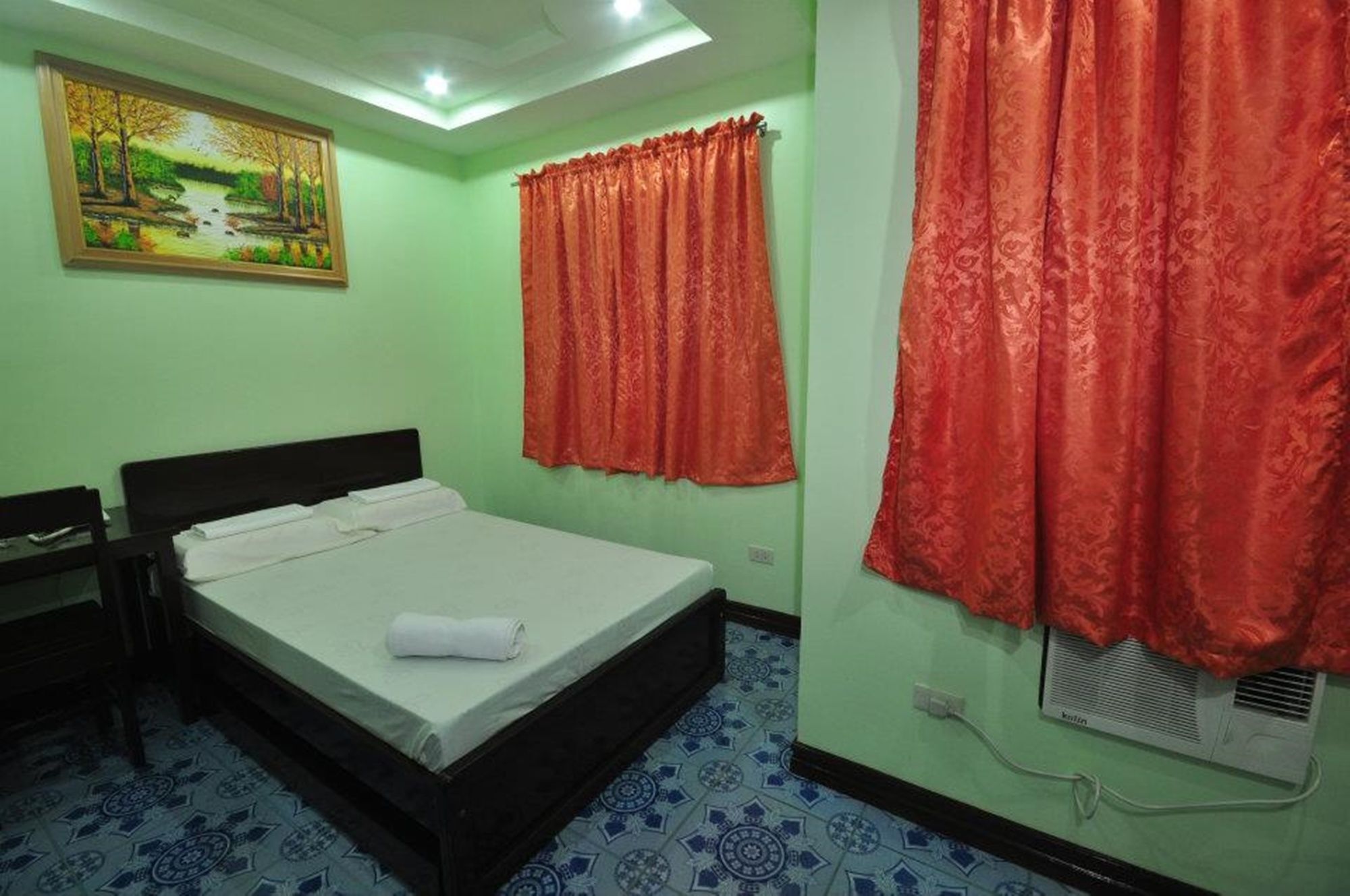 Rooms R Us - Voyagers Palace بويرتو برينسيسا المظهر الخارجي الصورة